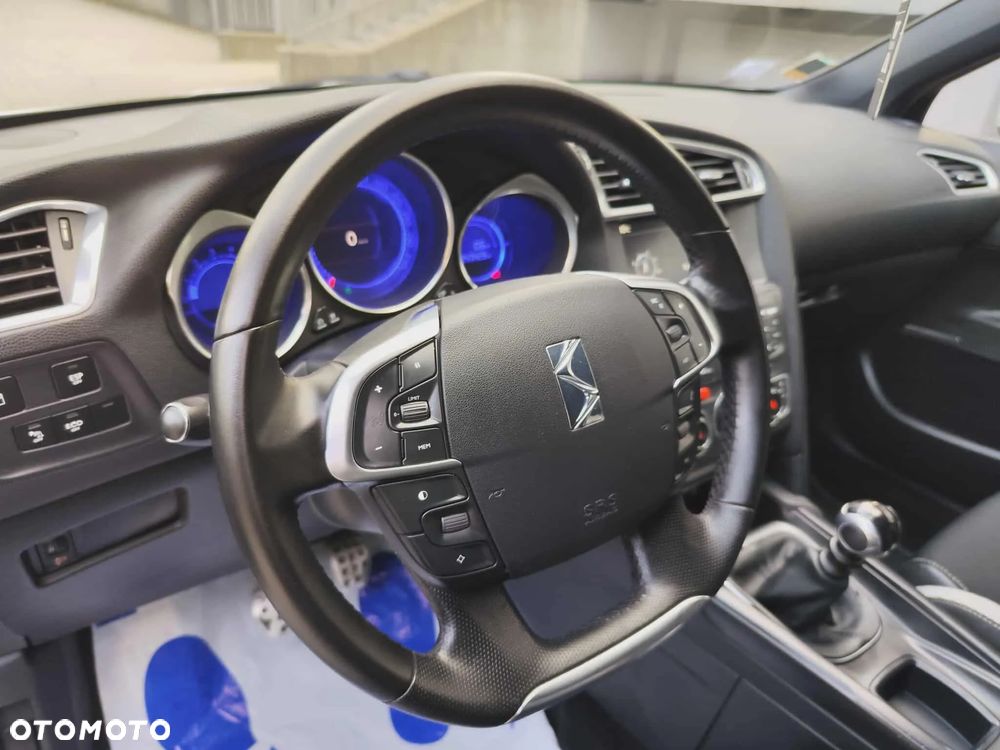 Citroën DS4 BlueHDi 120 Urban Show - 18