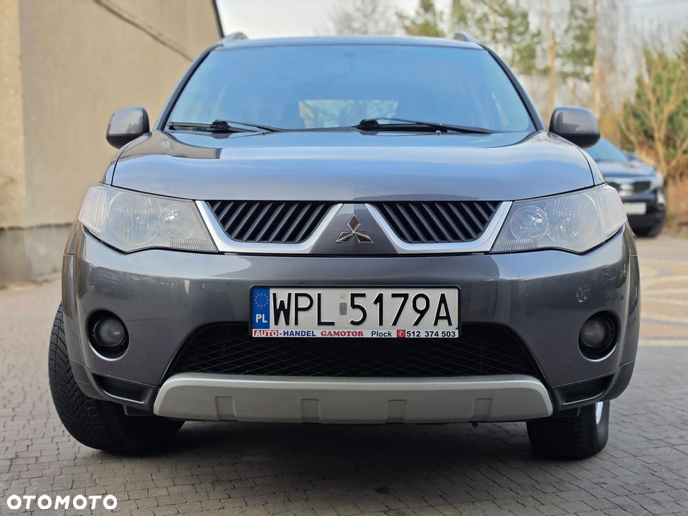 Mitsubishi Outlander - 3