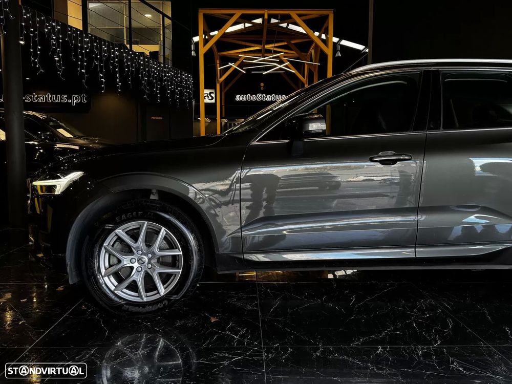 Volvo XC 60 2.0 B4 Momentum Plus - 9