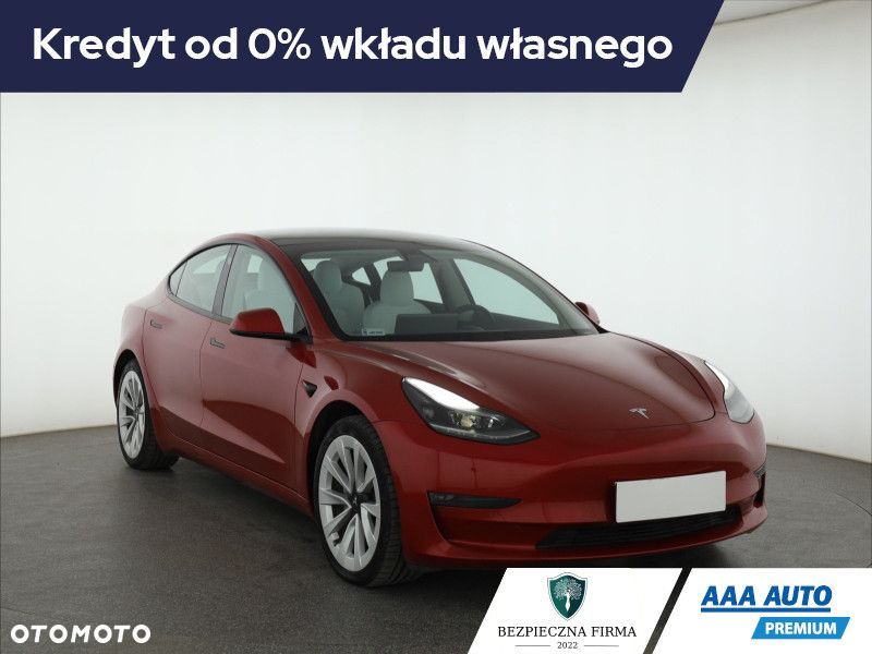 Tesla Model 3 - 3