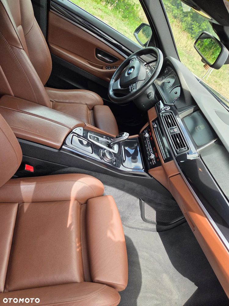 BMW Seria 5 520d - 10