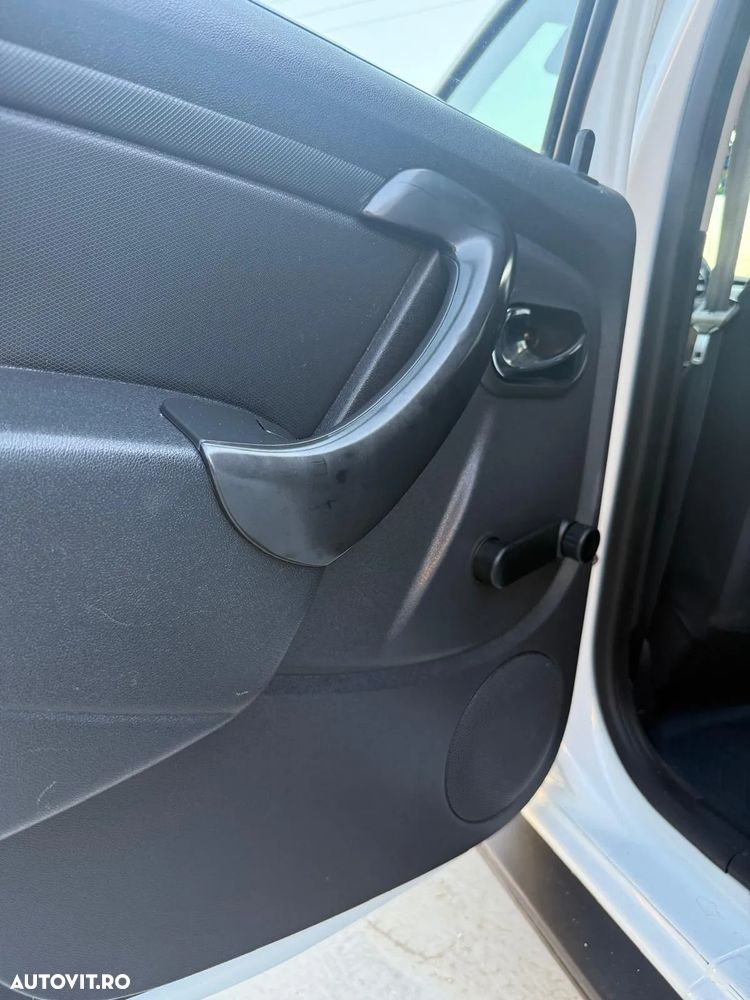 Dacia Duster 1.5 dCi 4WD Comfort - 13