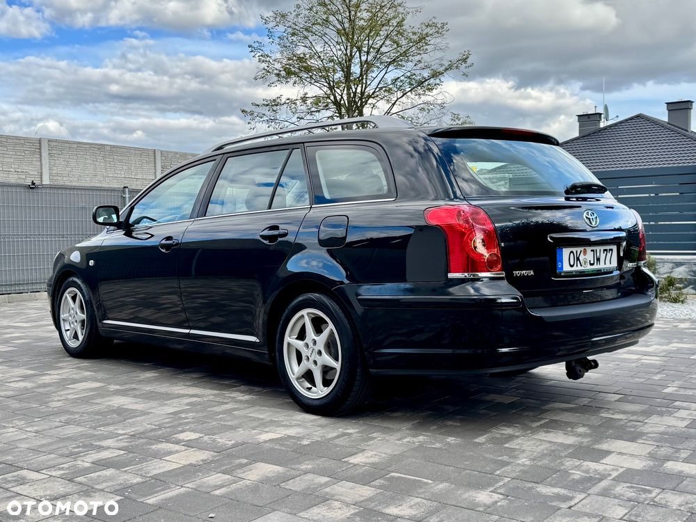 Toyota Avensis - 3