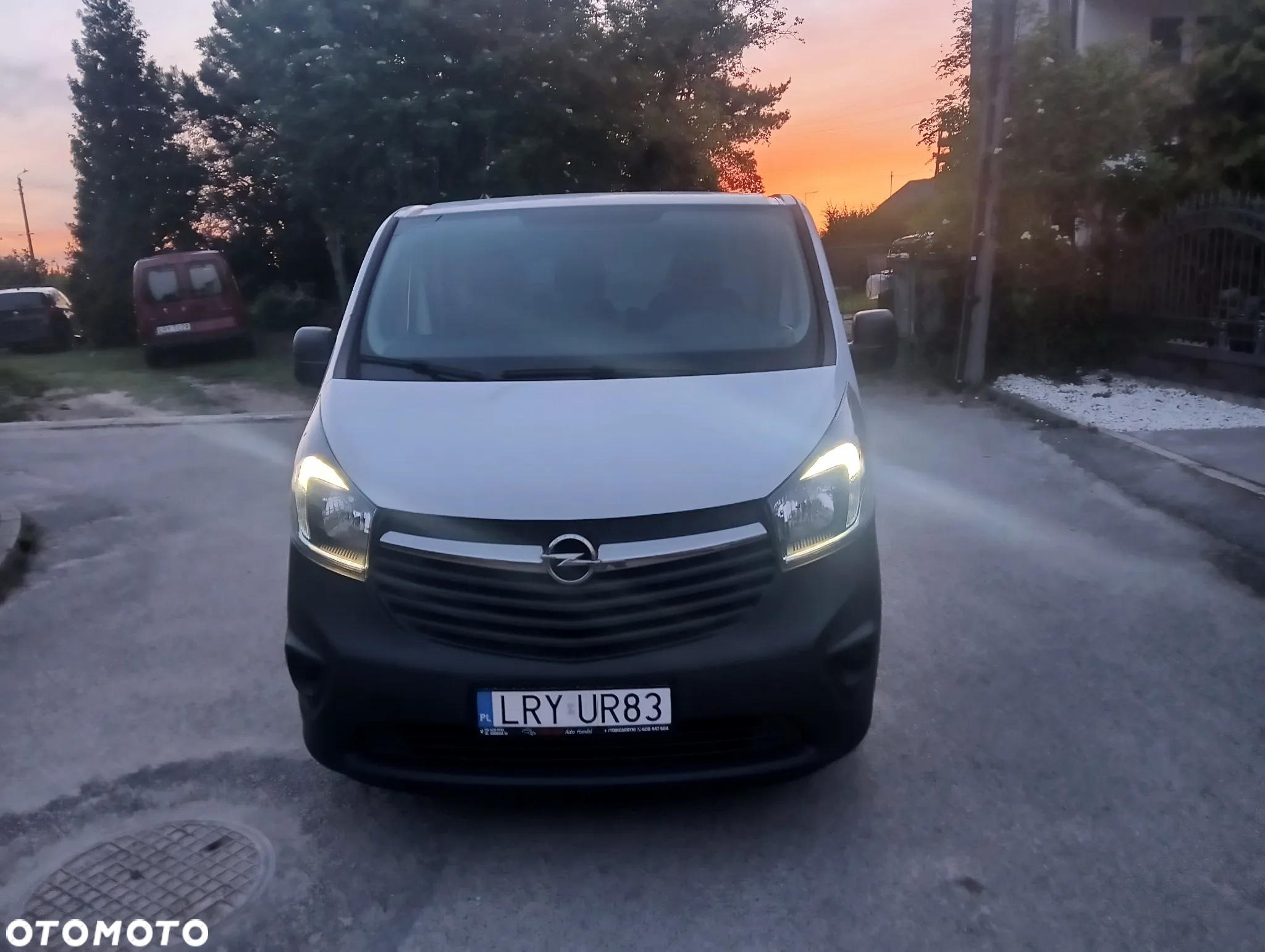 Opel Vivaro - 21