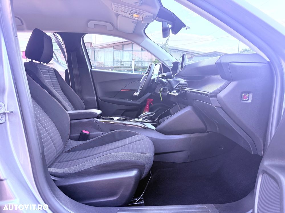 Peugeot 2008 1.2 PureTech EAT8 STT Allure Pack - 20