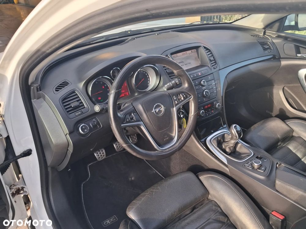 Opel Insignia 2.0 Turbo 4x4 Cosmo - 34
