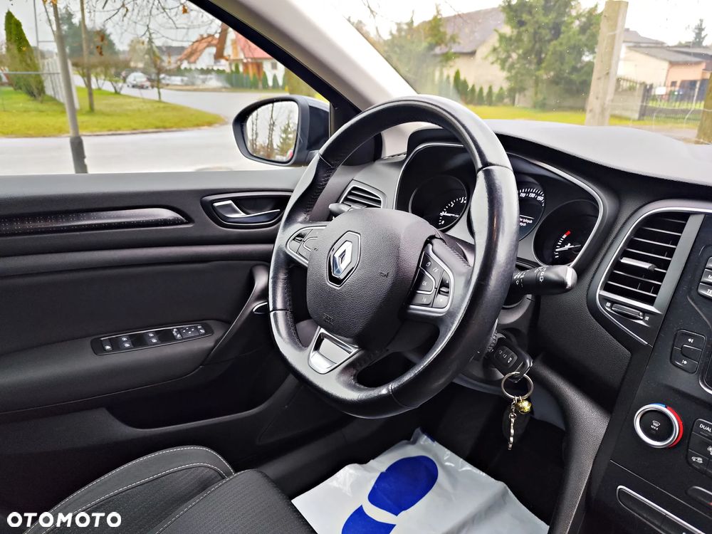 Renault Megane 1.6 SCe Life - 27