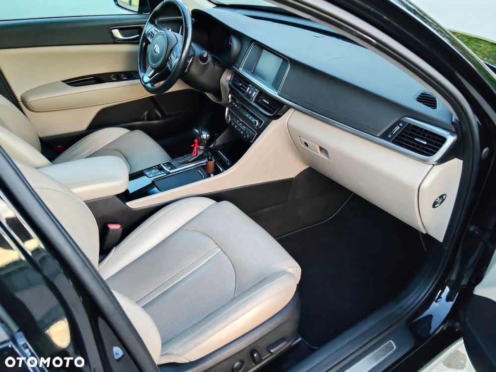 Kia Optima 2.0 XL - 7