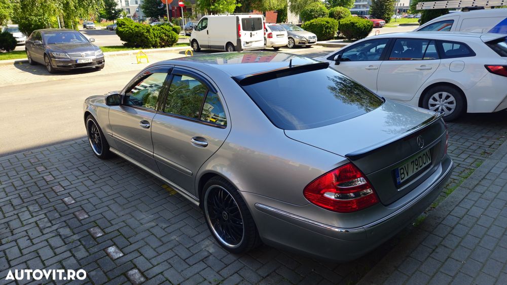 Mercedes-Benz E 200 KOMPRESSOR Automatik Elegance Sport Edition - 6