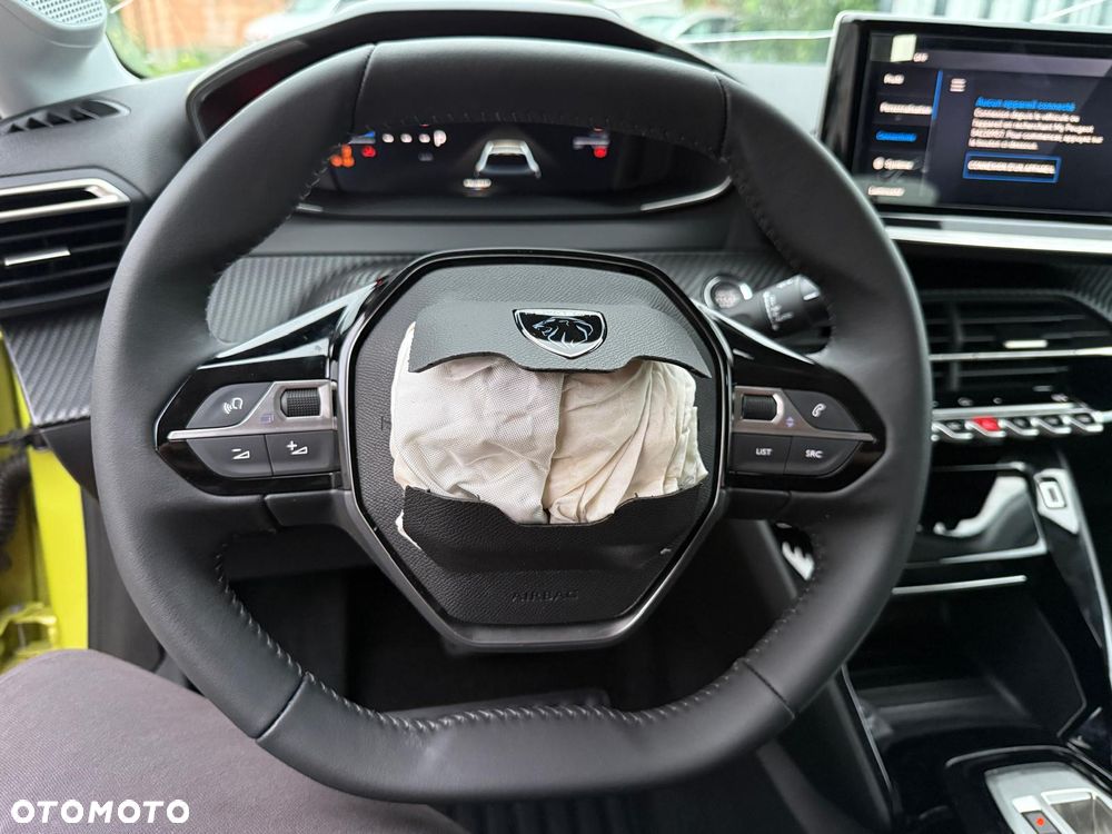 Peugeot 208 Elektromotor 136 E-Style - 16