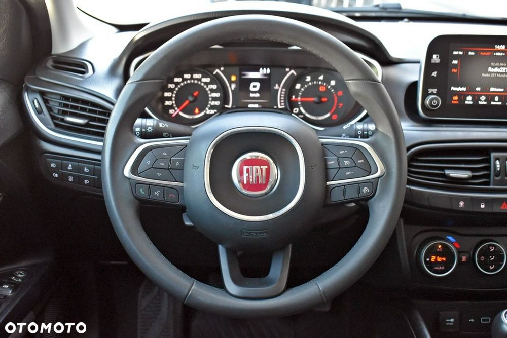 Fiat Tipo 1.4 T-Jet 16v Lounge EU6 - 14