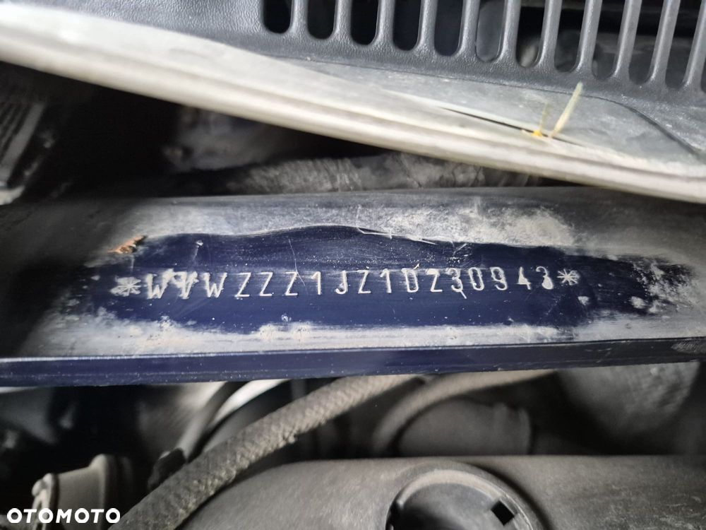 Volkswagen Golf - 11