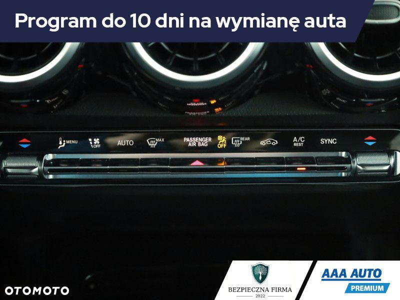 Mercedes-Benz GLB - 21