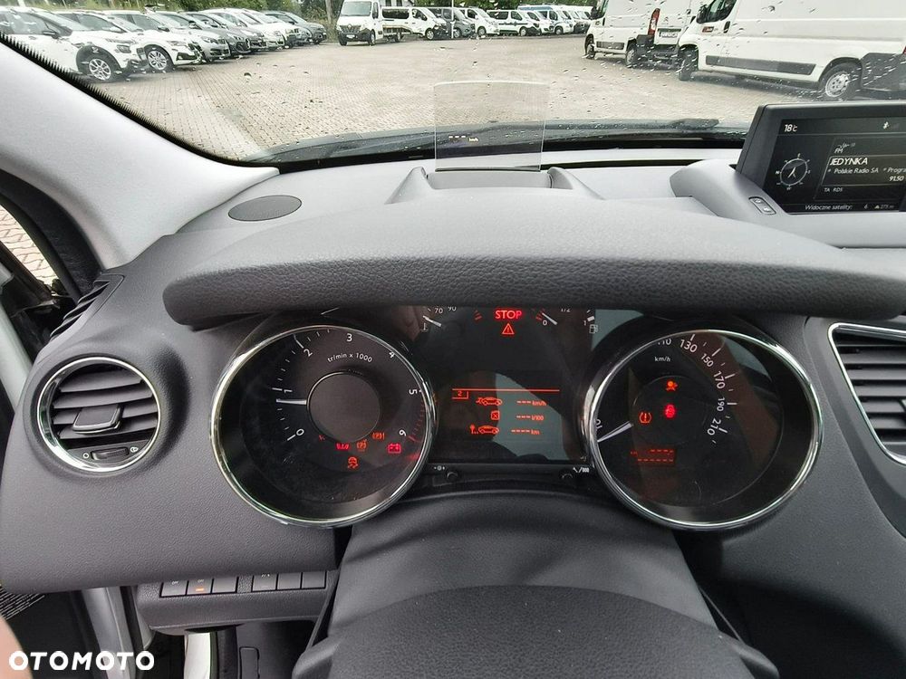 Peugeot 5008 - 22