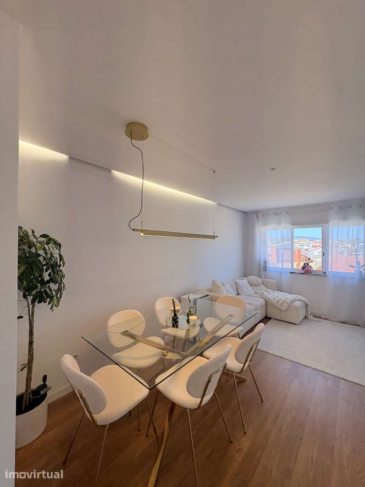 T2 totalmente remodelado | 79 m² | São Domingos de Rana | 395.000 € - Grande imagem: 3/13