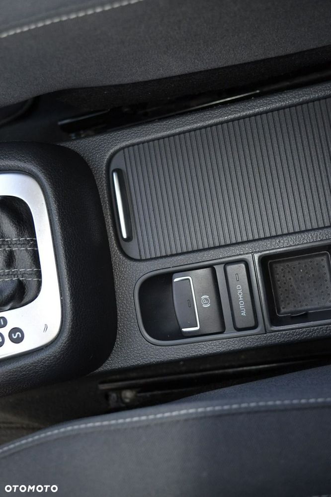 Volkswagen Sharan 2.0 TDI DSG BlueMotion Technology Highline - 18