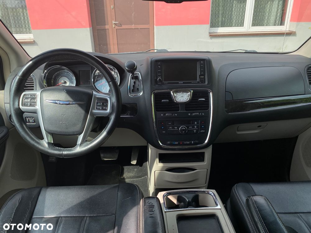 Chrysler Town & Country 3.6 Touring - 6