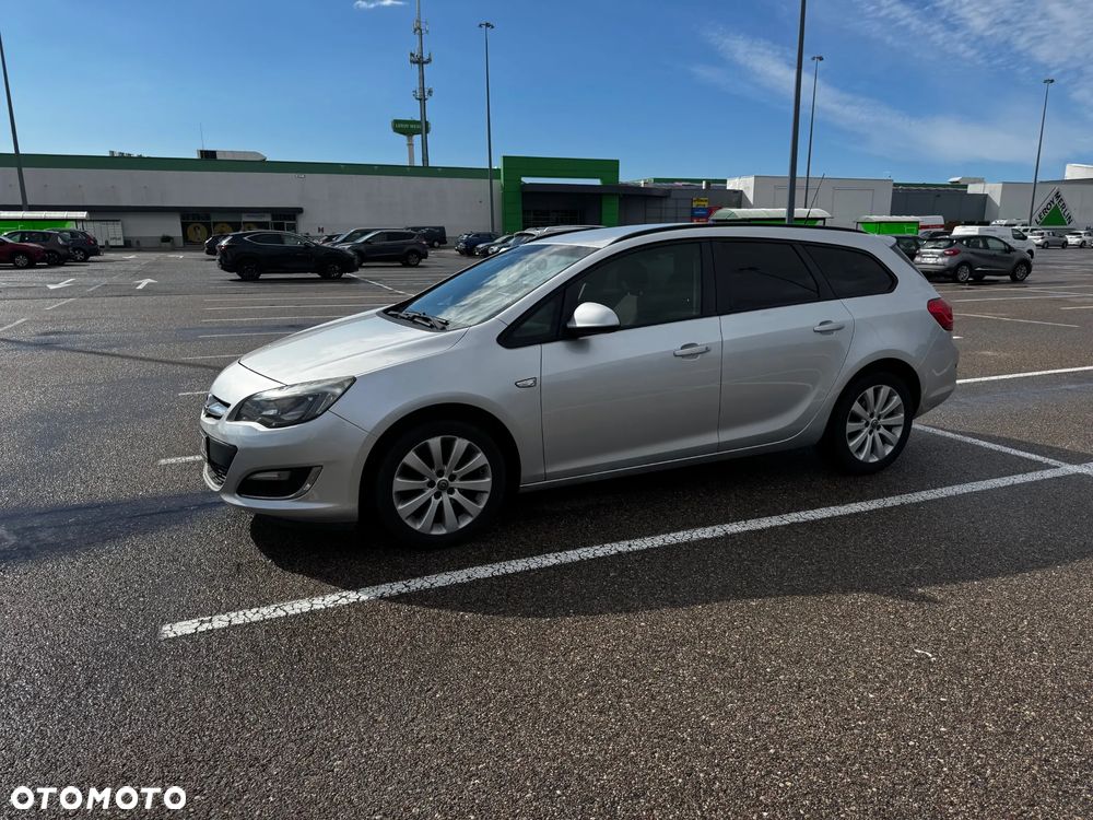 Opel Astra IV 1.4 T Cosmo S&S - 2