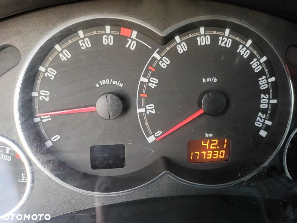 Opel Meriva - 13