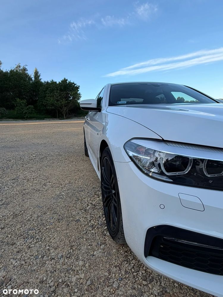 BMW Seria 5 520d xDrive Sport - 16