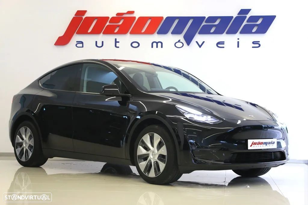 Tesla Model Y - 1