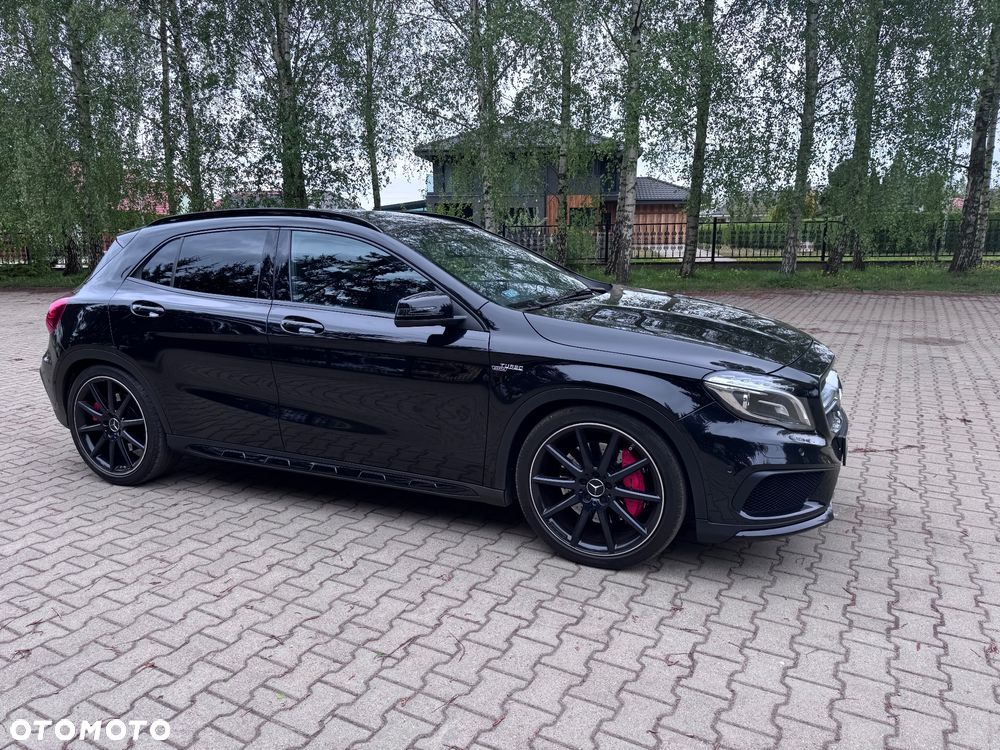 Mercedes-Benz GLA - 2