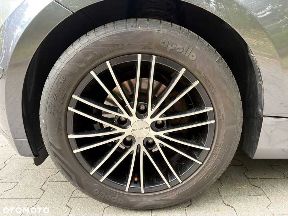 BMW Seria 1 116i - 11
