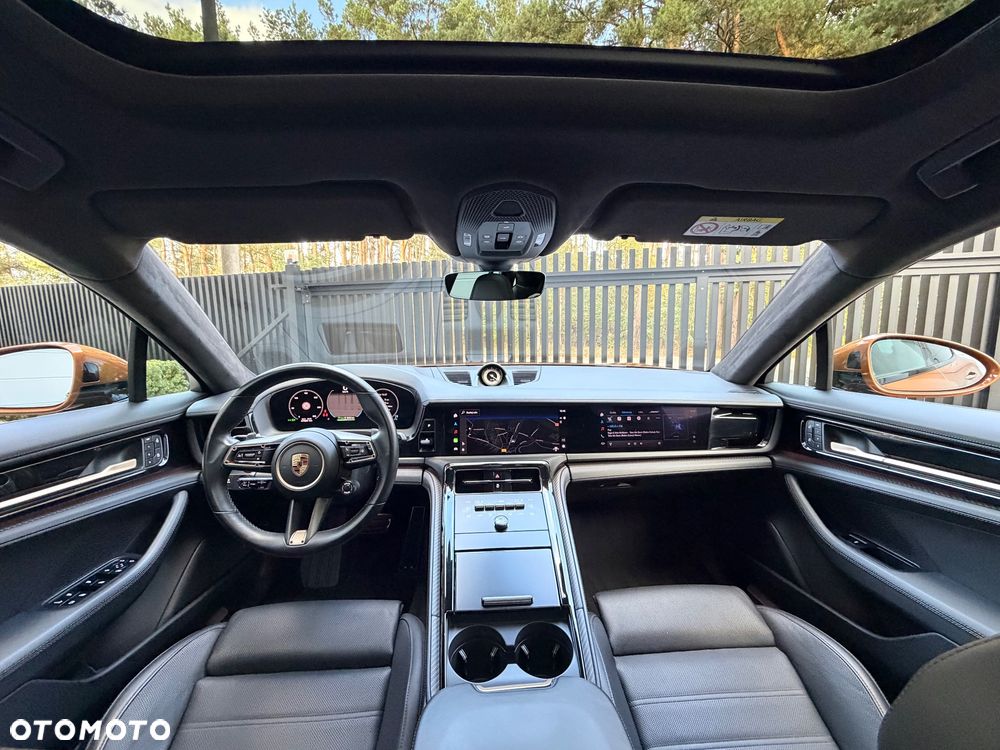 Porsche Panamera 4 E-Hybrid - 21
