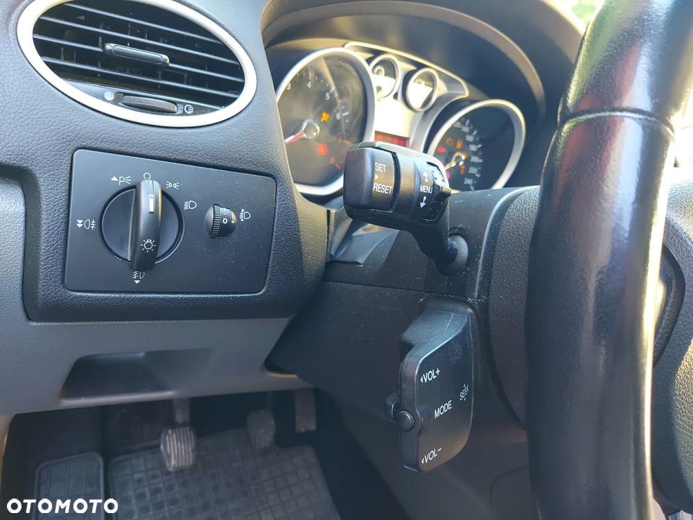 Ford Focus 1.6 Ti-VCT Trend - 15