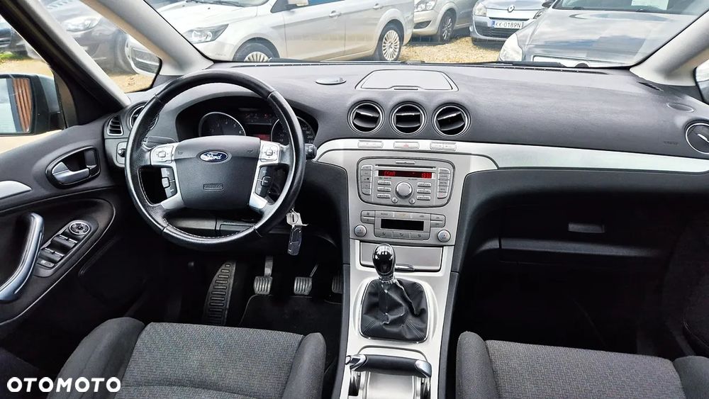 Ford S-Max 2.0 FF Titanium - 35