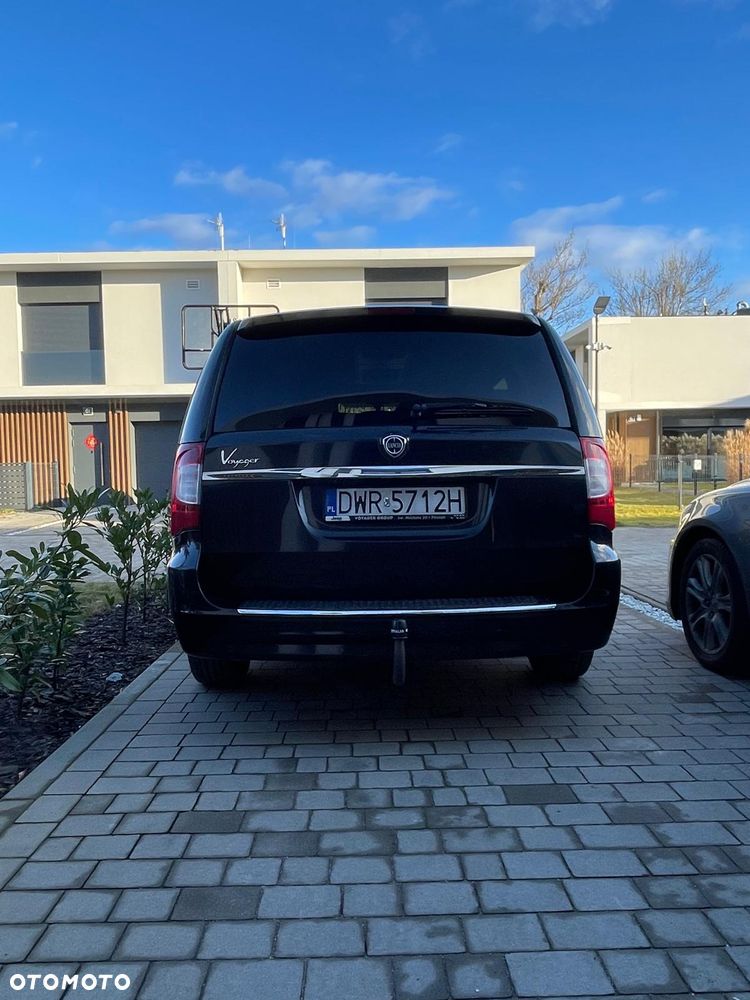 Lancia Voyager 3.6 Platinum - 7