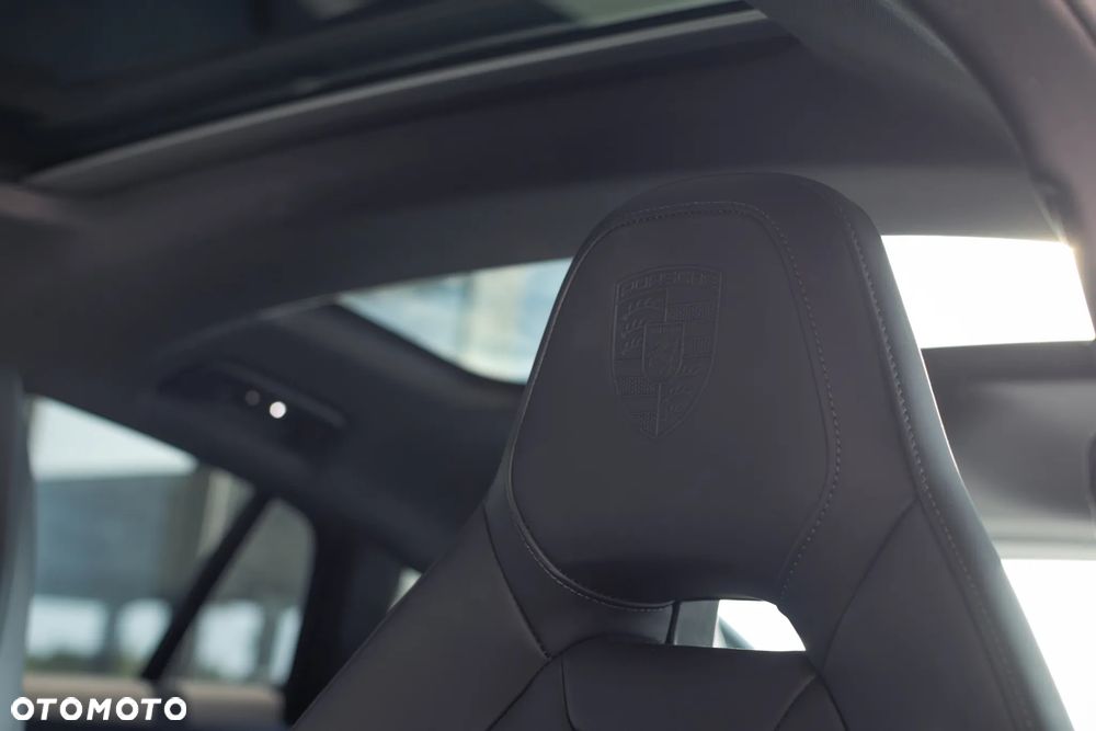 Porsche Panamera 4S E-Hybrid PHEV - 21