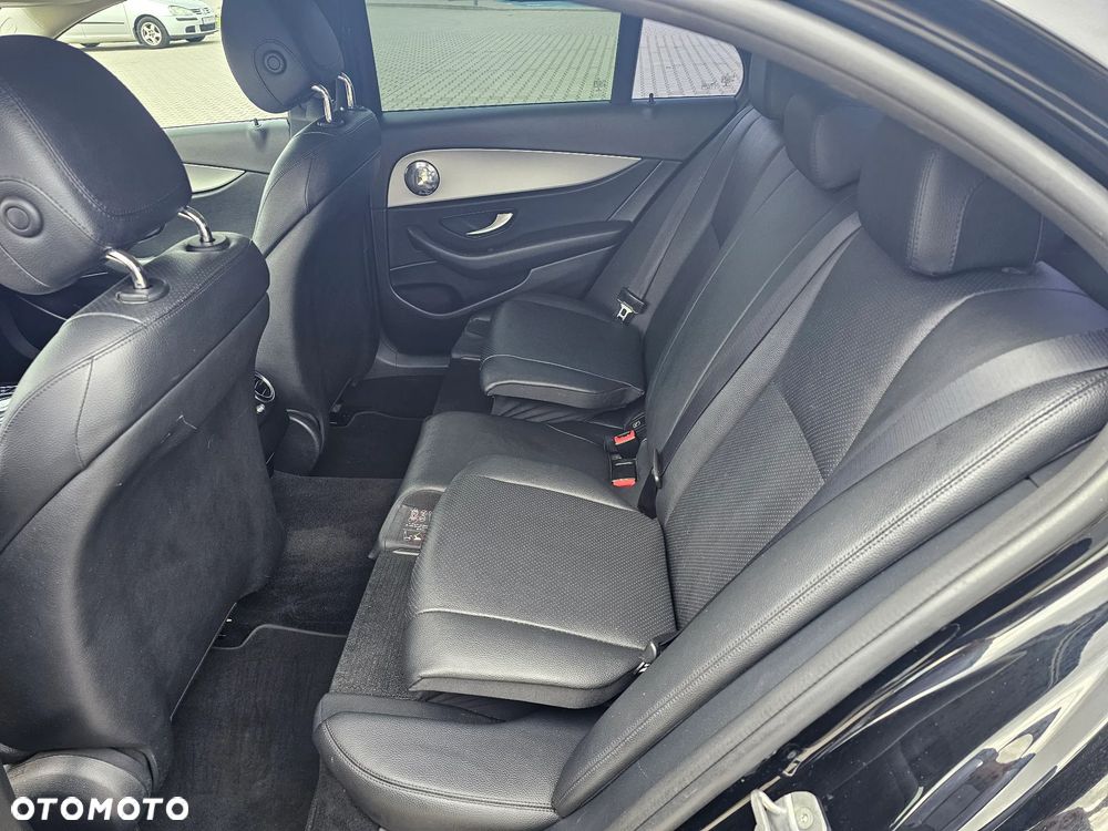 Mercedes-Benz Klasa E 200 d 9G-TRONIC Avantgarde - 12