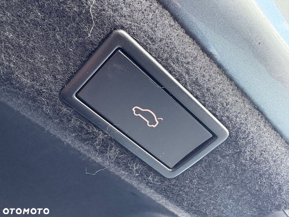 Skoda Superb 2.0 TDI SCR Ambition DSG - 20