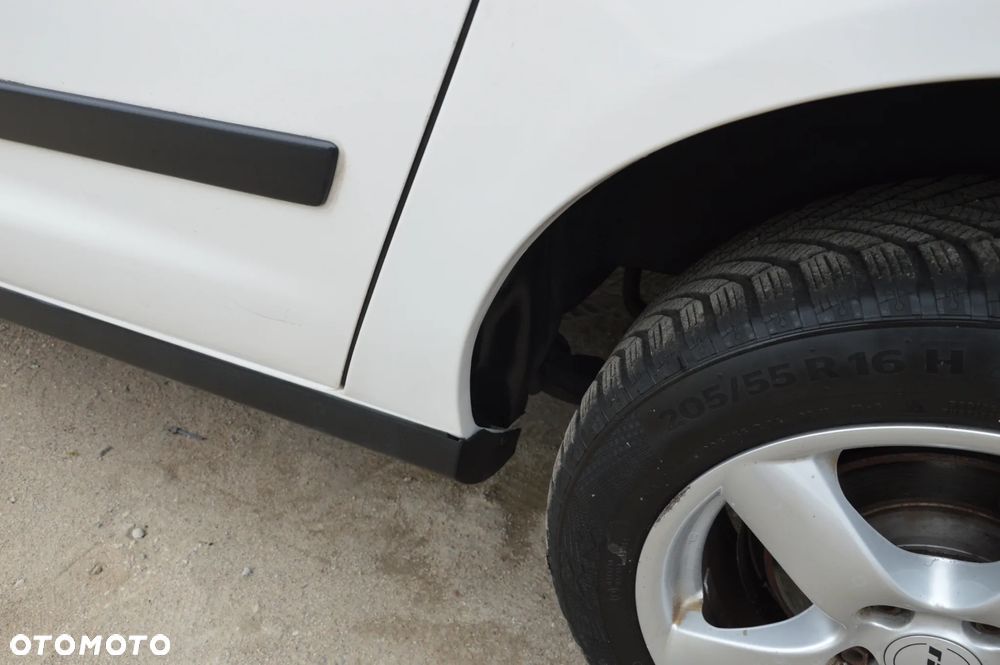 Volkswagen Sharan 1.9 TDI Trendline - 32