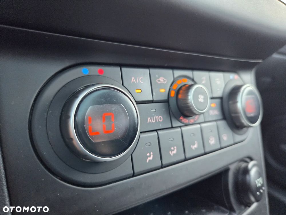 Nissan Qashqai 2.0 Tekna Premium CVT - 34