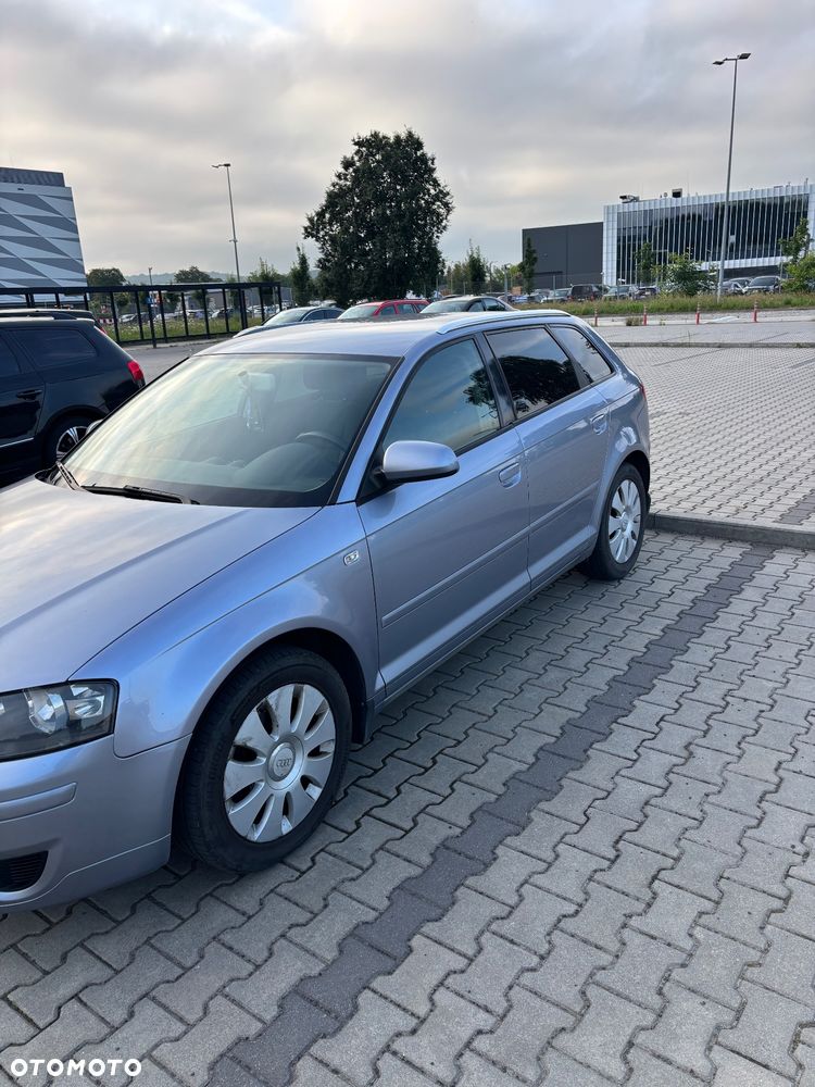 Audi A3 Sportback 2.0 TDI Ambiente - 5