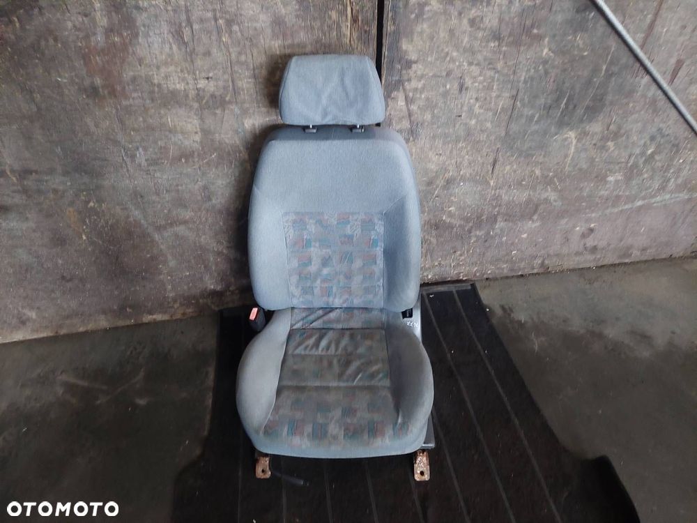 FOTEL LEWY PRZÓD KIEROWCY DAEWOO LANOS I 5D - 1