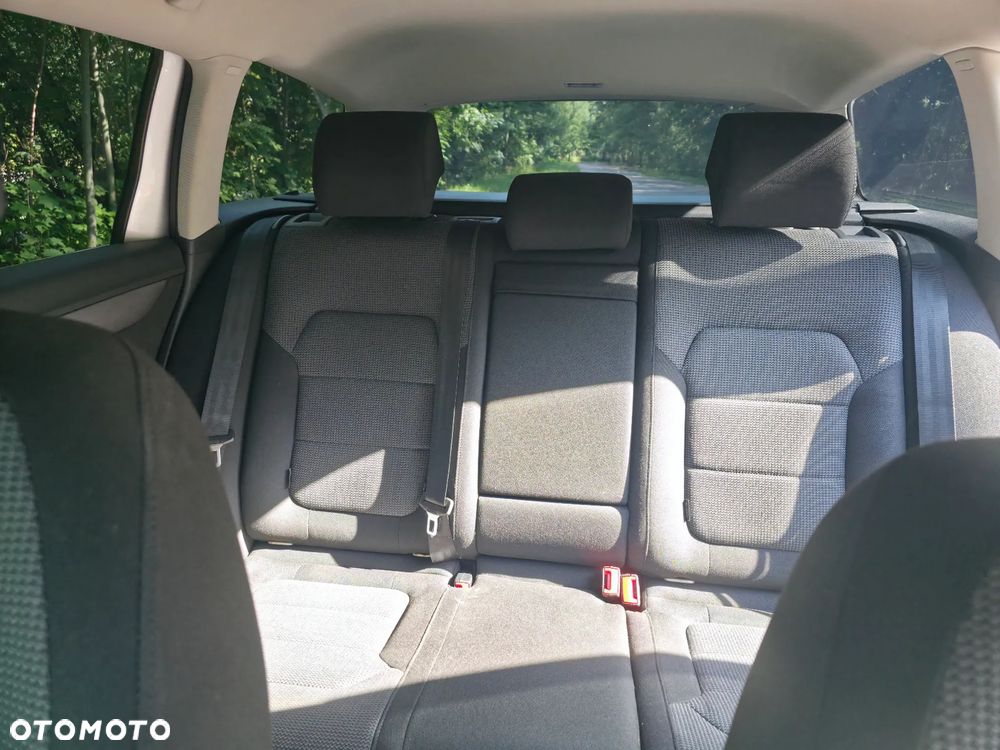 Volkswagen Passat 2.0 TDI Comfortline DSG - 7
