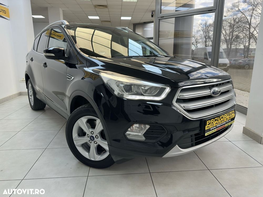 Ford Kuga 2.0 TDCi 4x4 Aut. Titanium - 2