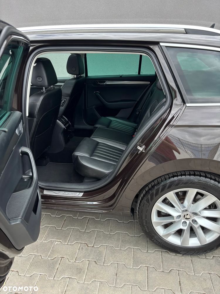 Skoda Superb 2.0 TDI DSG Premium Edition - 13