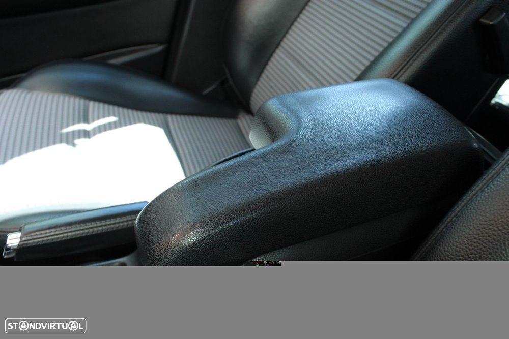 Mercedes-Benz A 150 Avantgarde Automatic - 27