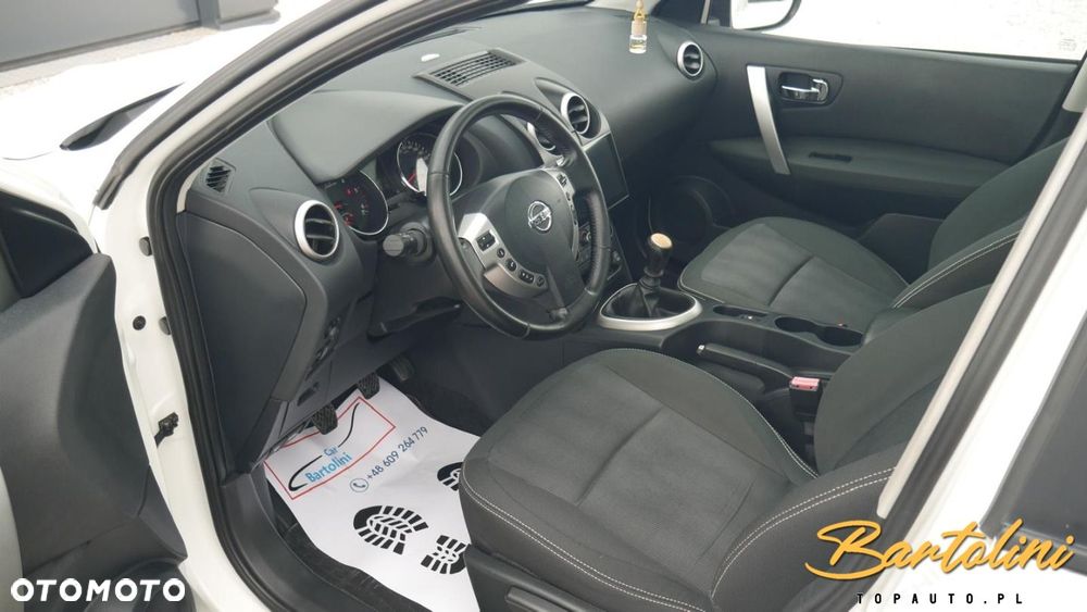 Nissan Qashqai+2 - 10