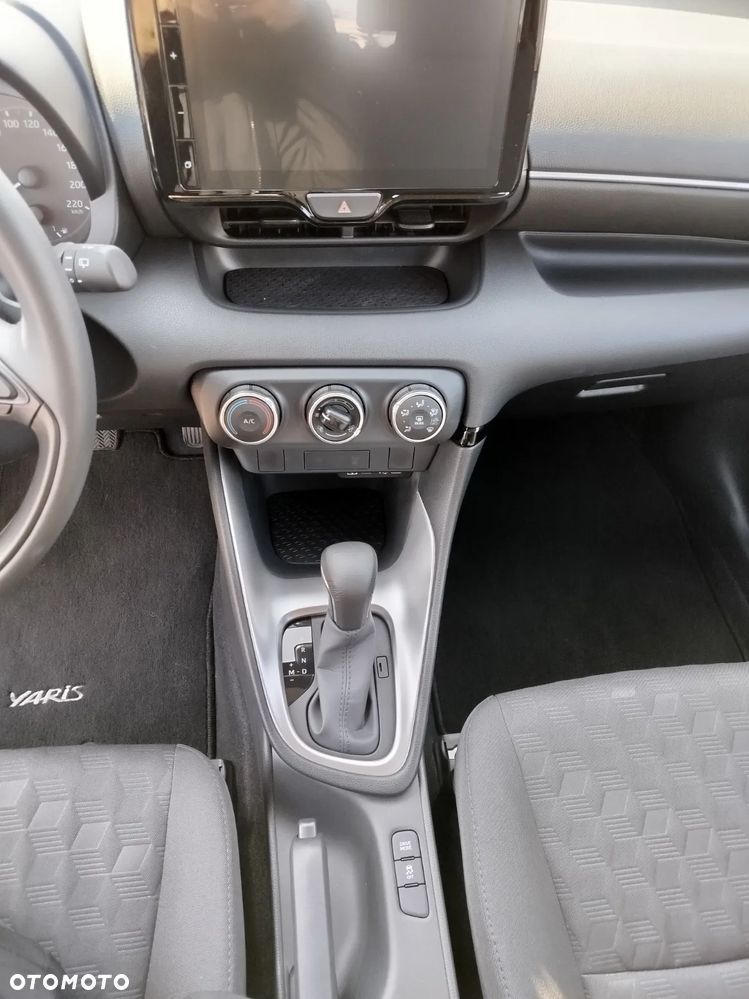 Toyota Yaris Hybrid 1.5 Comfort - 11