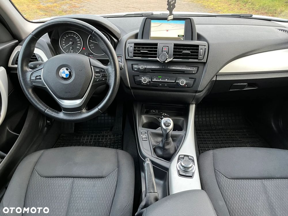 BMW Seria 1 116i Sport Line - 8