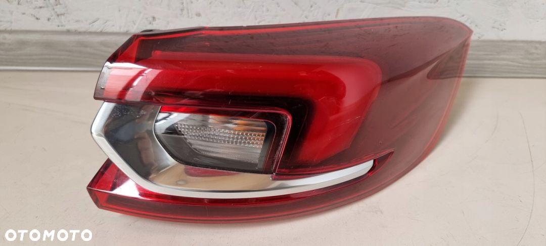 Lampa tył LED prawa OPEL INSIGNIA B II kombi - 1