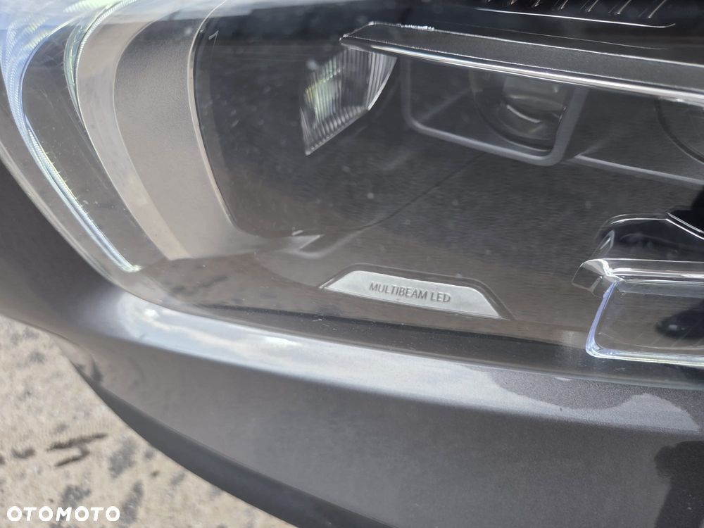 Mercedes-Benz GLB 220 d AMG Line 8G-DCT - 24
