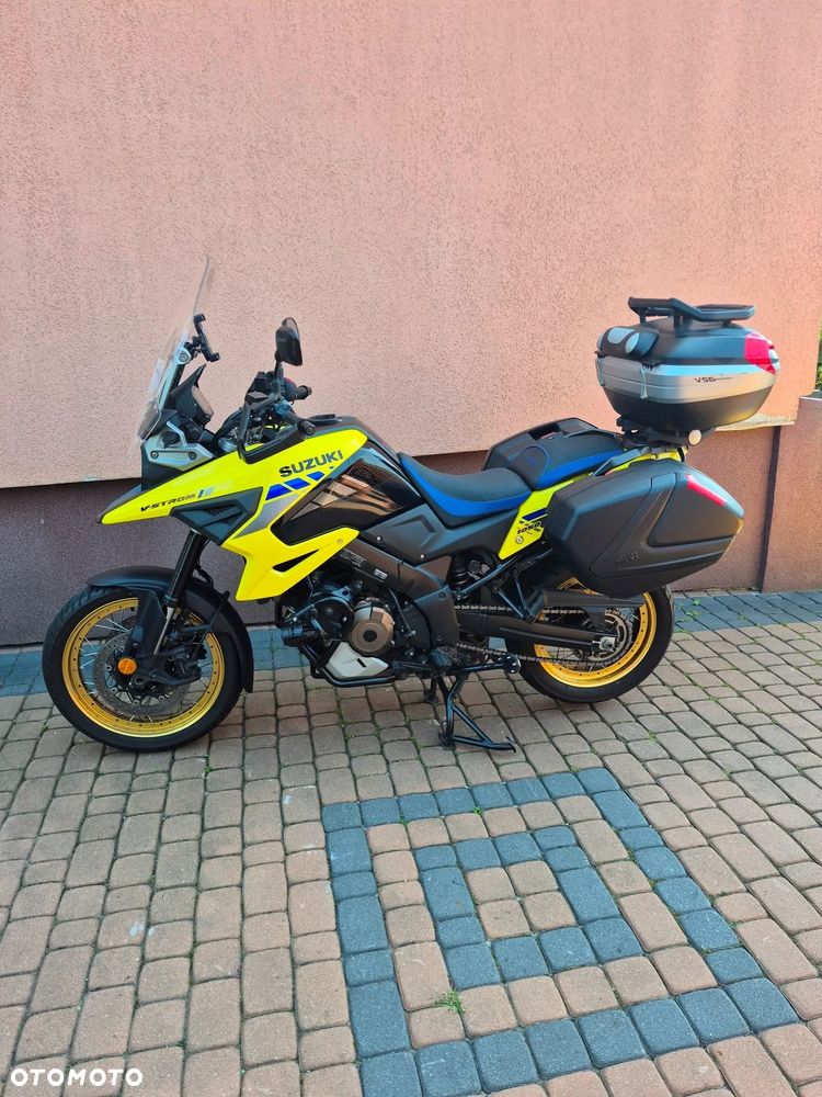 Suzuki V-STROM