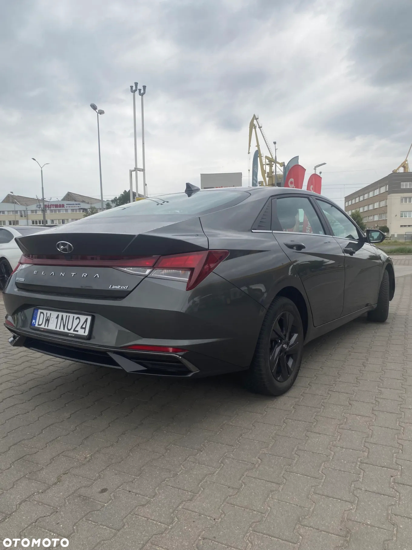 Hyundai Elantra 1.6 Smart CVT - 11
