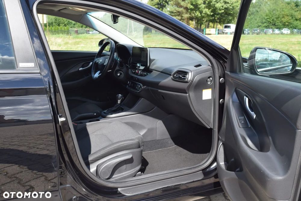 Hyundai i30 1.5 T-GDI 48V Executive DCT - 20